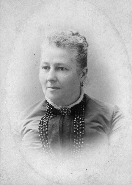 resized_redvelvet_p15B=Ernestine Schaefer wife of Max.jpg